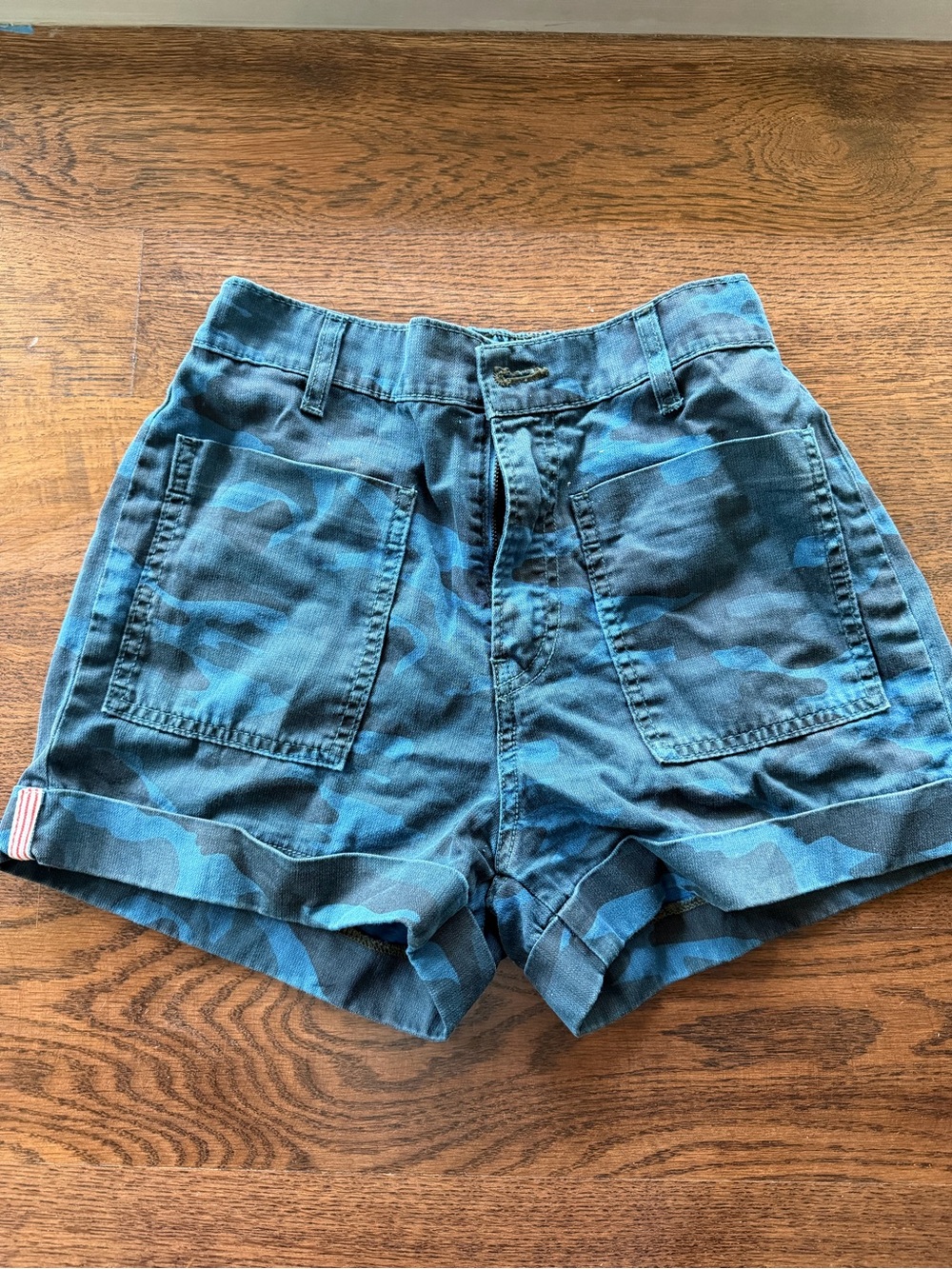 Sundry High-Waist Blue Camo Women's Shorts Size 25